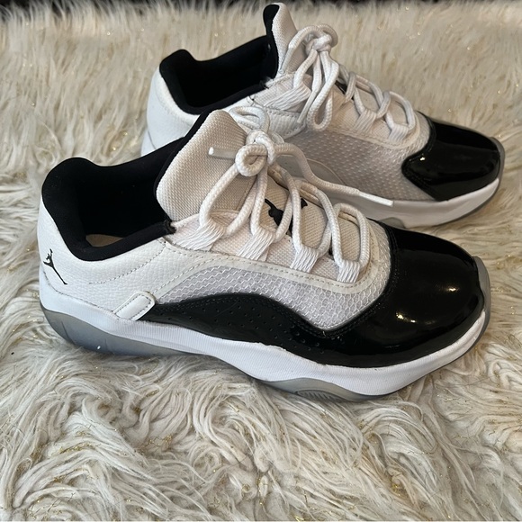 Nike Air Jordan 11 CMFT Low Concord Black White Sneakers Shoes Size 6Y